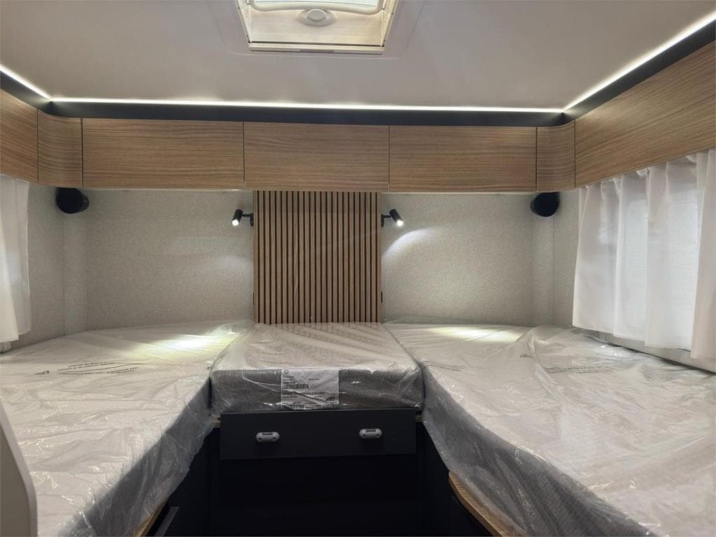 Foto 8 PILOTE P740FGJ EVIDENCE EN LUGO