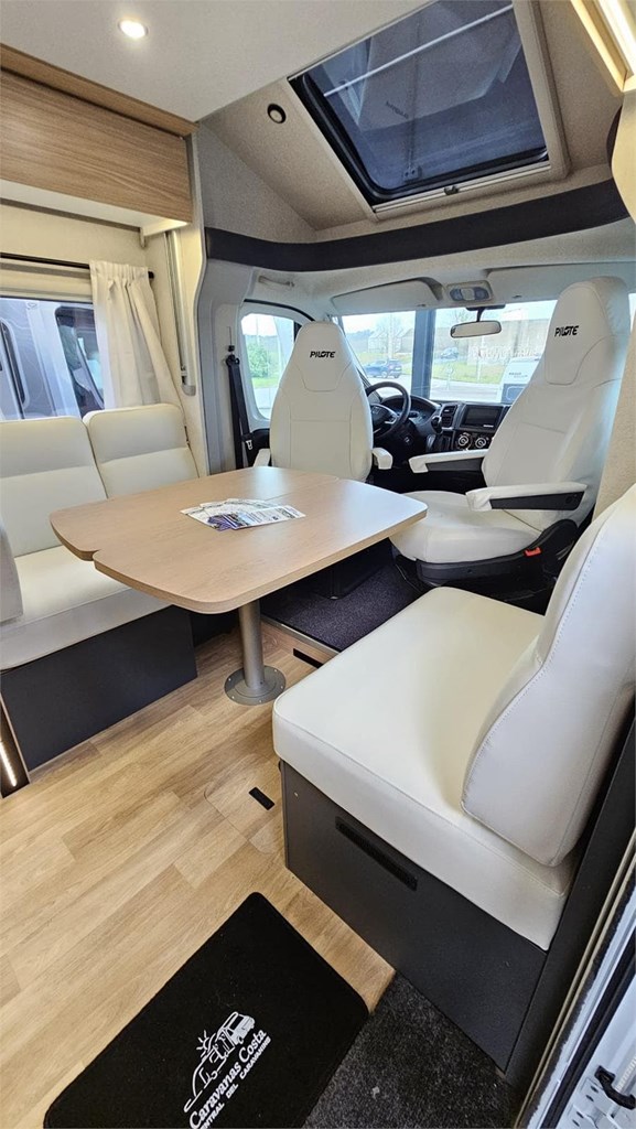 Foto 2 PILOTE P740FGJ EVIDENCE 