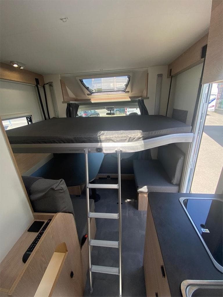 Foto 6 RE ESTRENO AUTOCARAVANA JOA 75T BY PILOTE - SEMINUEVA - FINANCIACION