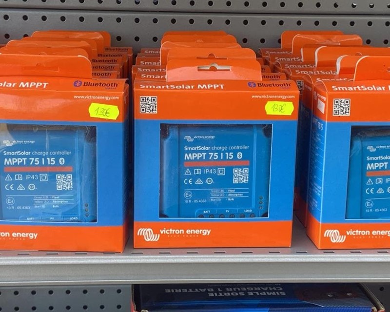 REGULADOR DE CARGA VICTRON BLUESOLAR MPPT 75/15  12/24V - 15A