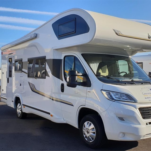 SEMINUEVA AUTOCARAVANA CAPUCHINA - FULL EQUIPADA [VENDIDA]