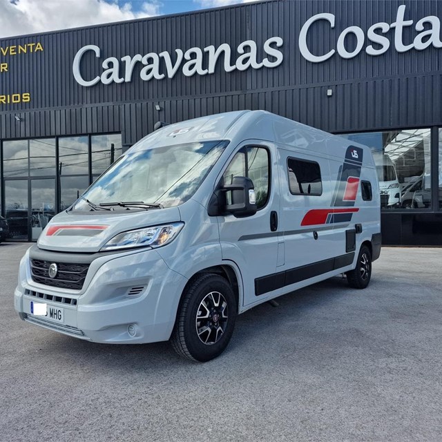 SEMINUEVA CAMPER RANGER CON LITERAS [vendida]