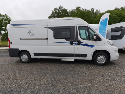 SEMINUEVA KNAUS BOXSTAR FAMILY 600 CALIDAD ALEMANA FINANCIAICÓN [VENDIDA]