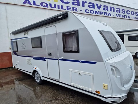 SEMINUEVA KNAUS CON MOVER ALKO Y AIRE ACONDICIONADO [vendida]