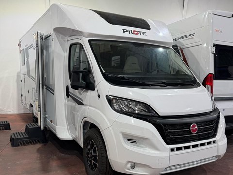 ULTIMA UNIDAD!! PILOTE P746 EXCLUSIVE EDITION CAMA ISLA  [VENDIDA]