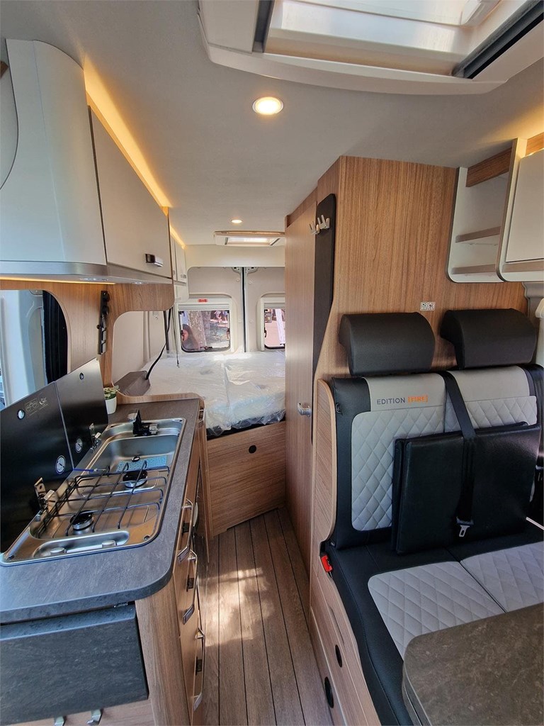 Foto 17 WEINSBERG CARABUS 540MQ FIRE EDITION