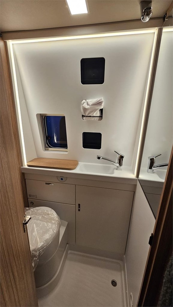 Foto 5 WEINSBERG CARABUS 600 DQ 2026  