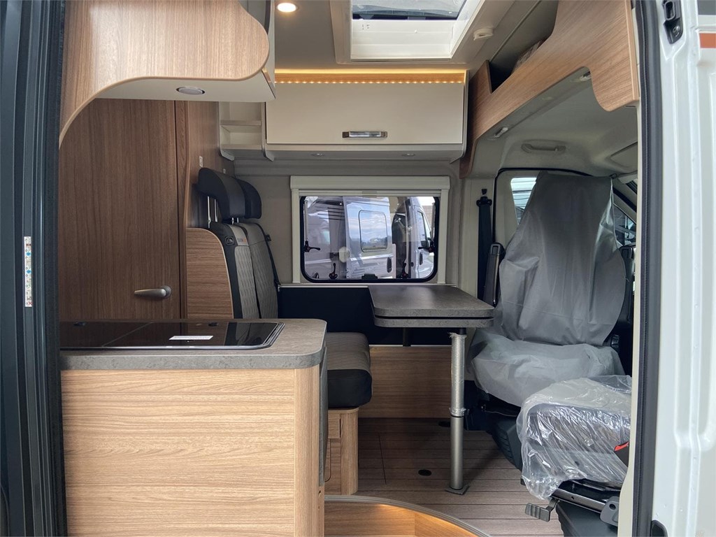 Foto 10 WEINSBERG CARABUS 600MQ FIRE EDITION