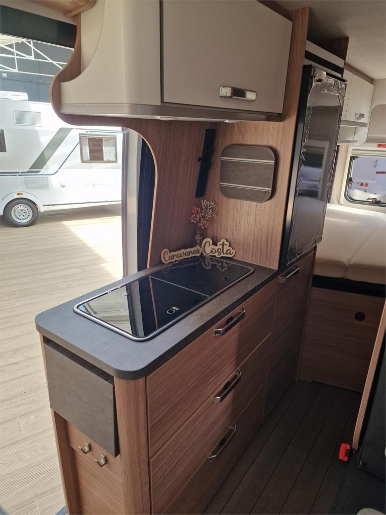 Foto 13 WEINSBERG CARABUS 600MQ FIRE EDITION