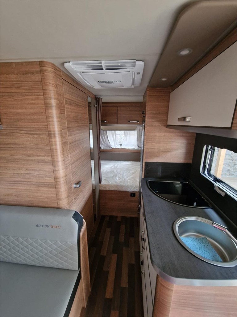 Foto 6 WEINSBERG CARAONE 420 QD EDICION HOT