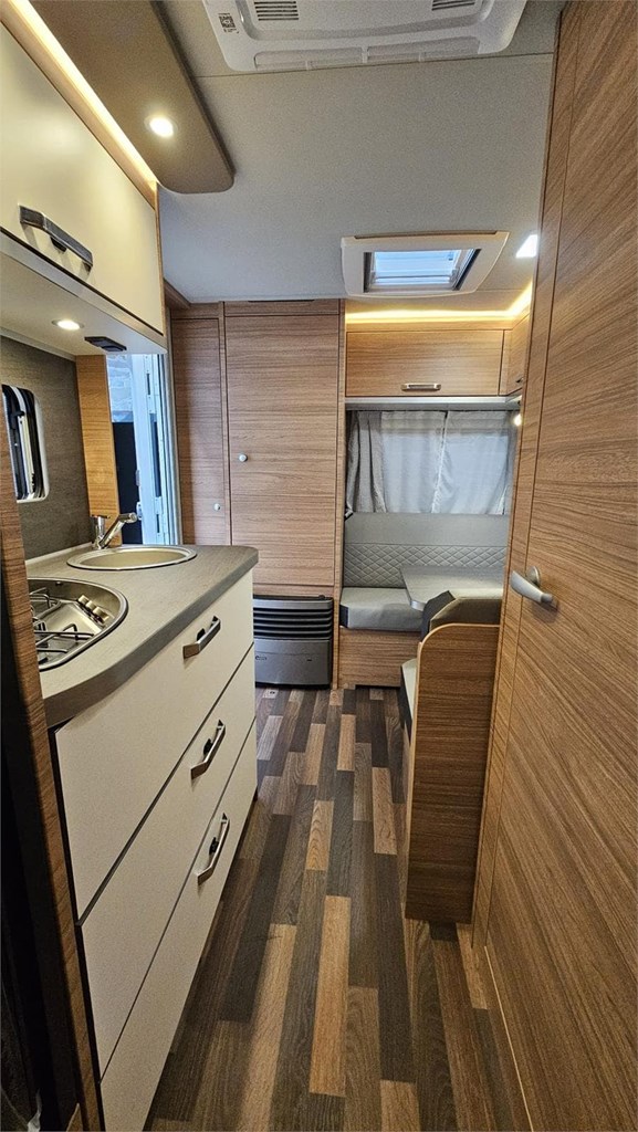 Foto 10 WEINSBERG CARAONE 420 QD HOT EDITION [RESERVADA]