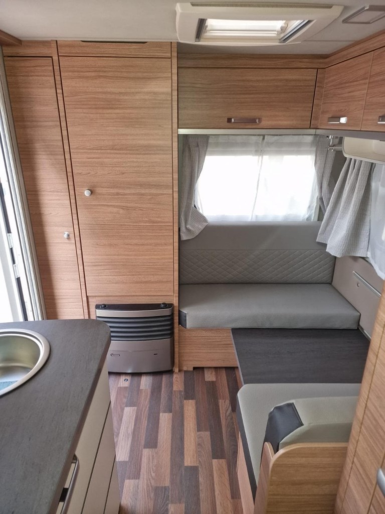 Foto 7 WEINSBERG CARAONE 420 QD HOT EDITION