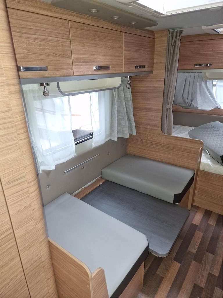 Foto 4 WEINSBERG CARAONE 480 QDK EDICION HOT [RESERVADA]