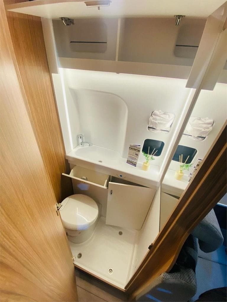 Foto 10  WEINSBERG FORD 600 MQ - EN  LUGO